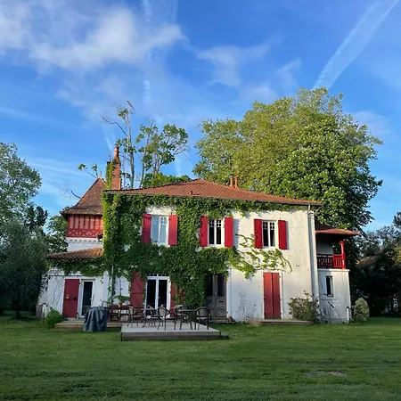 Domaine De Millon 3* سوستون